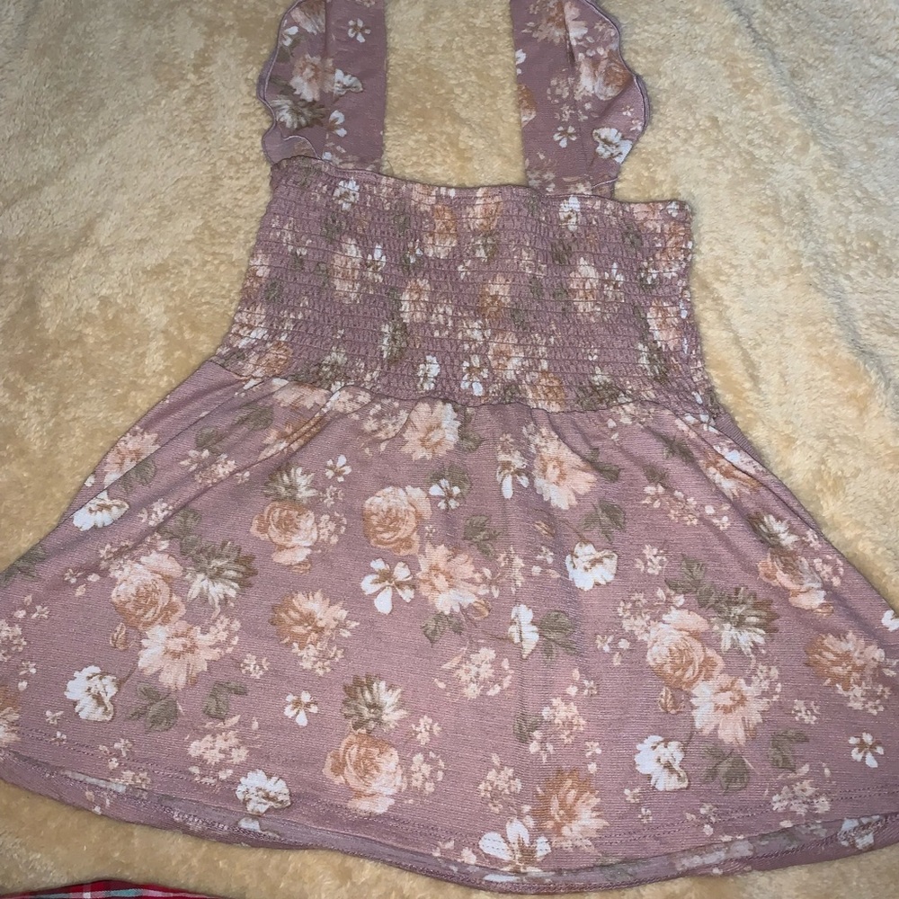 pink flowy flattering top with floral pattern